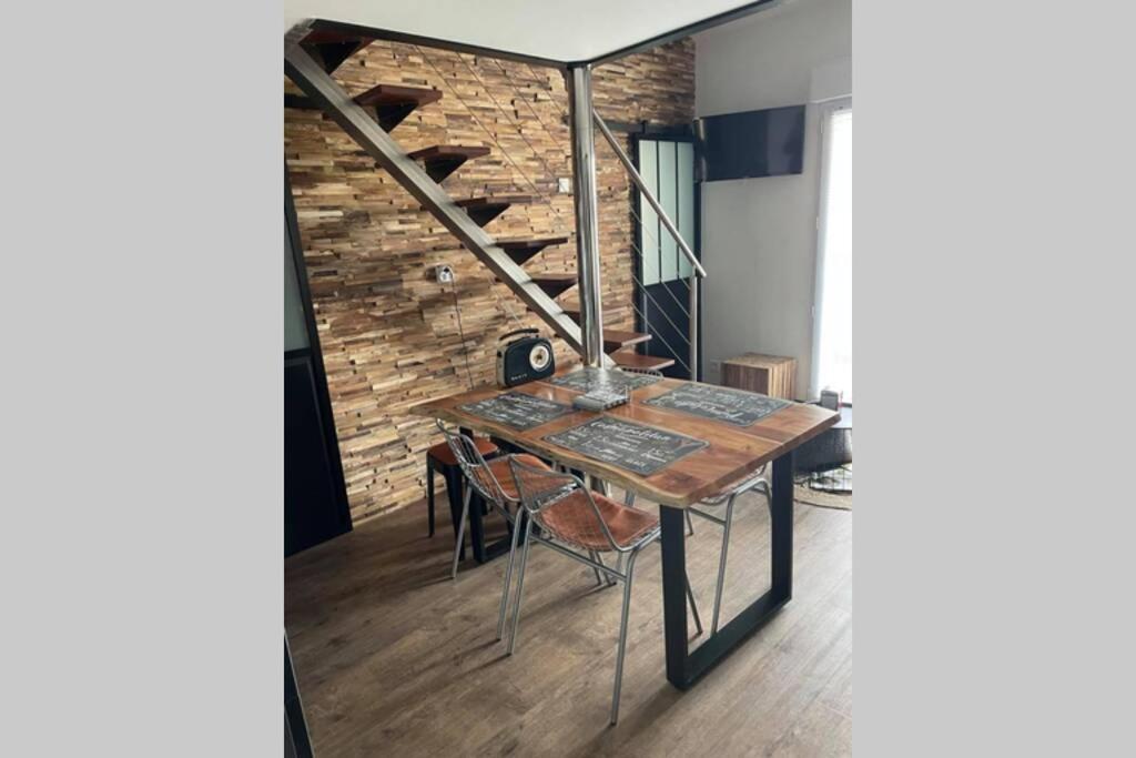 Superbe Appartement Renove Avec Acces Direct Plage ブルティニョール・シュル・メール エクステリア 写真